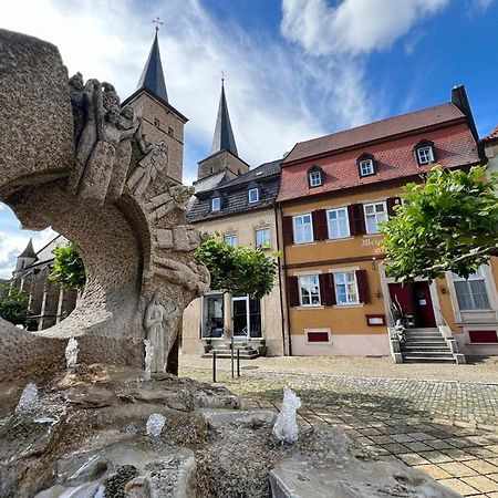 Hotel Weinstube Am Markt Gerolzhofen Bagian luar foto