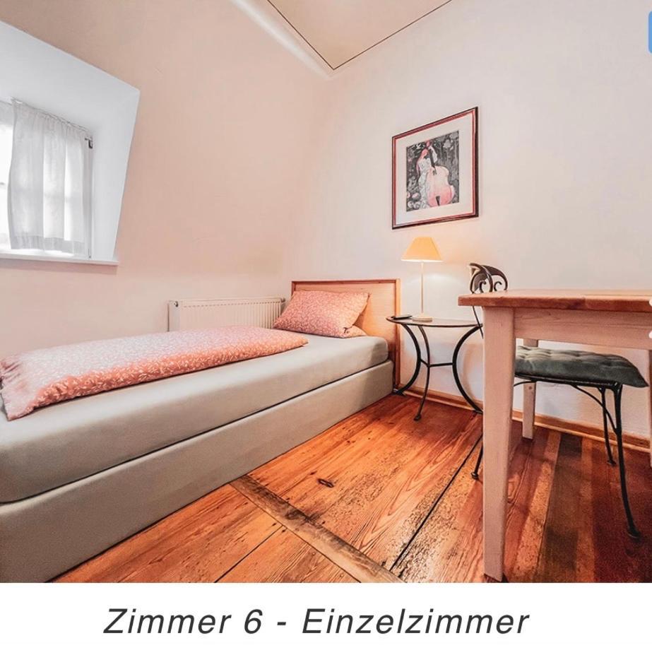 Hotel Weinstube Am Markt Gerolzhofen Bagian luar foto