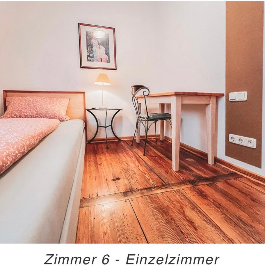 Hotel Weinstube Am Markt Gerolzhofen Bagian luar foto