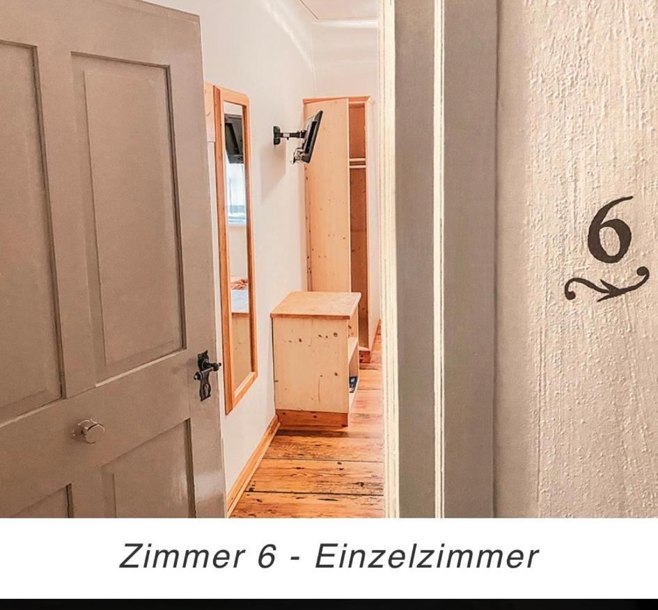Hotel Weinstube Am Markt Gerolzhofen Bagian luar foto