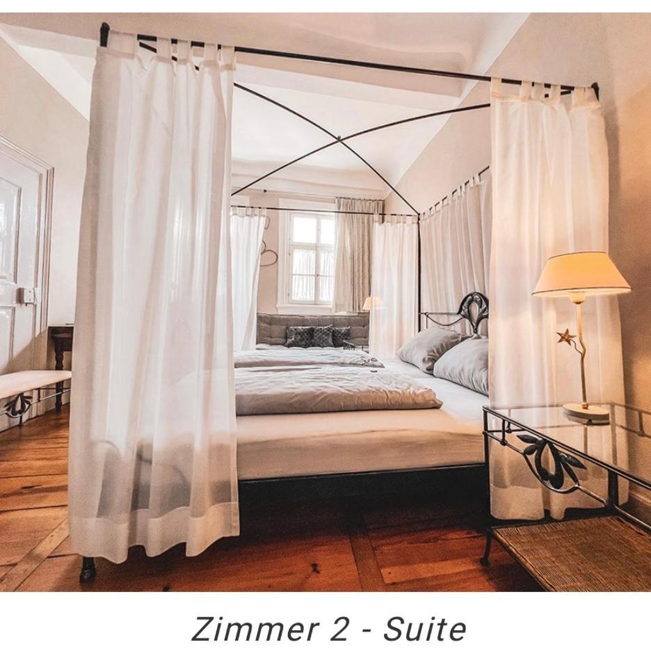 Hotel Weinstube Am Markt Gerolzhofen Bagian luar foto
