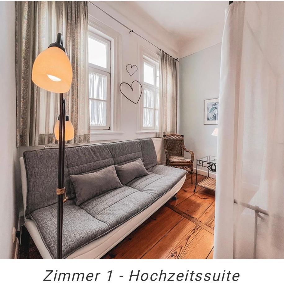 Hotel Weinstube Am Markt Gerolzhofen Bagian luar foto