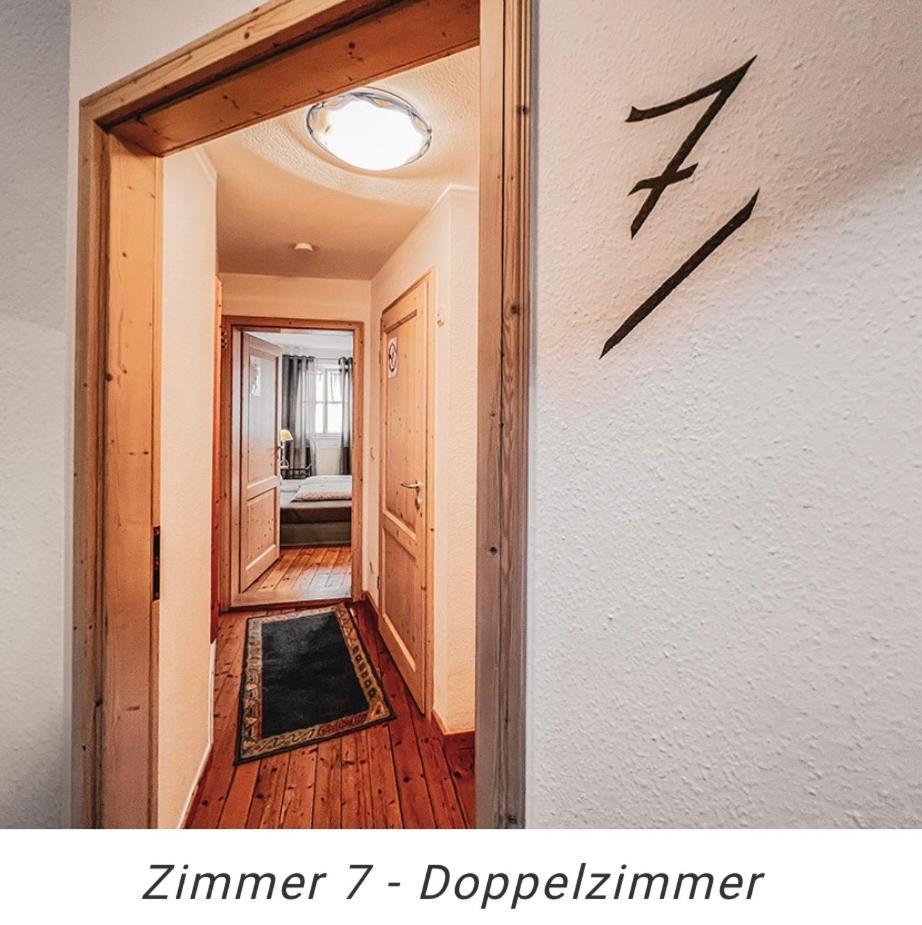 Hotel Weinstube Am Markt Gerolzhofen Bagian luar foto
