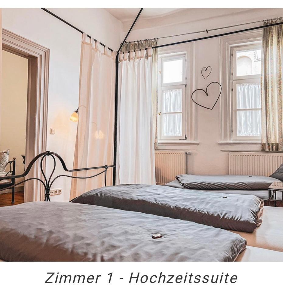 Hotel Weinstube Am Markt Gerolzhofen Bagian luar foto