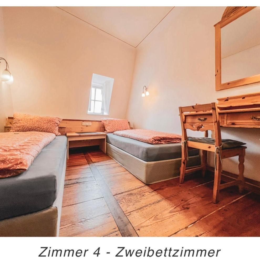 Hotel Weinstube Am Markt Gerolzhofen Bagian luar foto