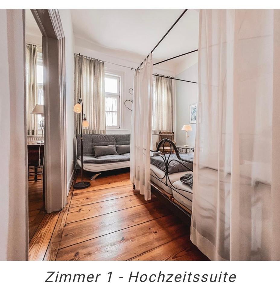 Hotel Weinstube Am Markt Gerolzhofen Bagian luar foto