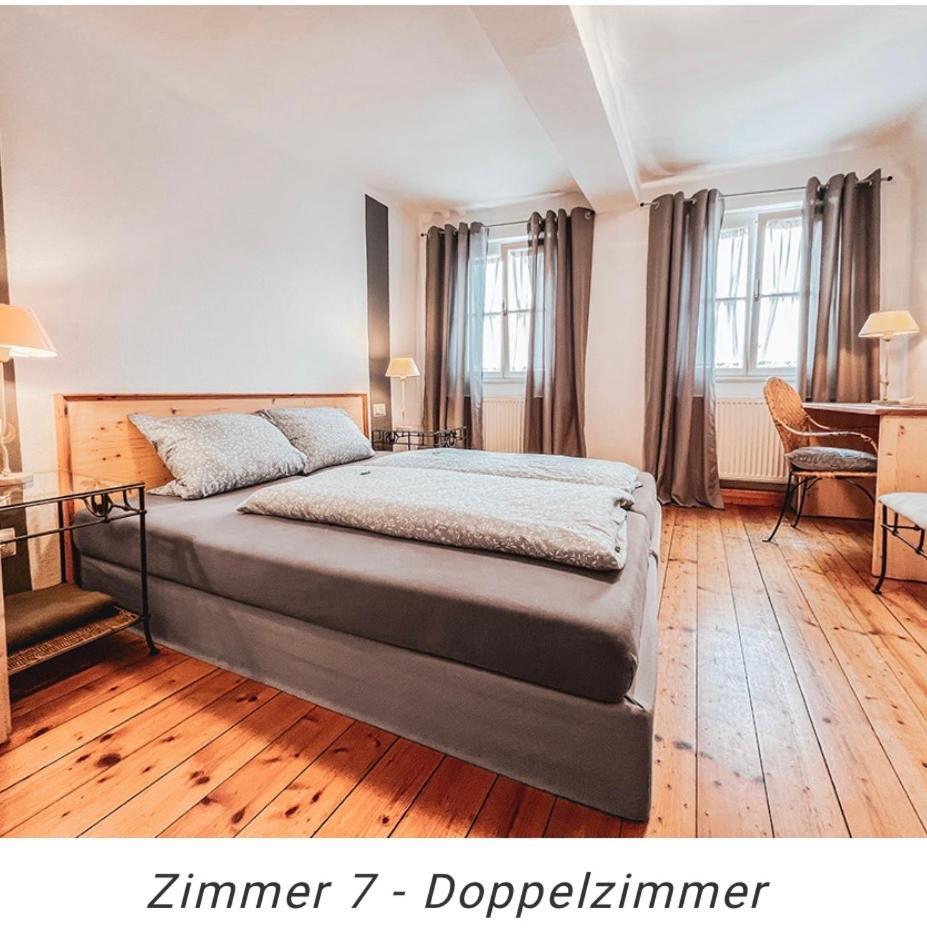 Hotel Weinstube Am Markt Gerolzhofen Bagian luar foto
